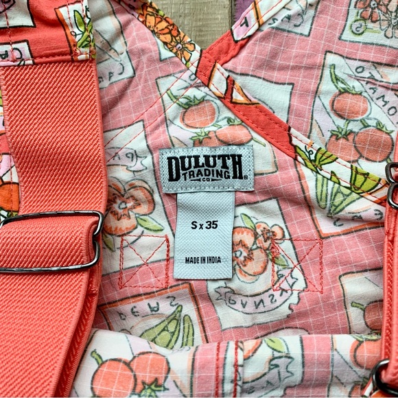 NWT Duluth Small x35L Heirloom Gardening Bib Overalls Coral Seed Packets Farming - Picture 6 of 9